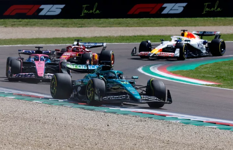 Lance Stroll, Aston Martin Racing, Pierre Gasly, Alpine