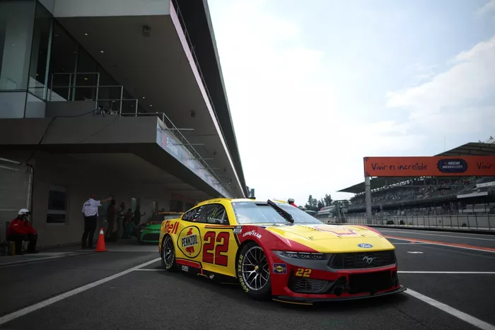 Joey Logano, Team Penske Ford