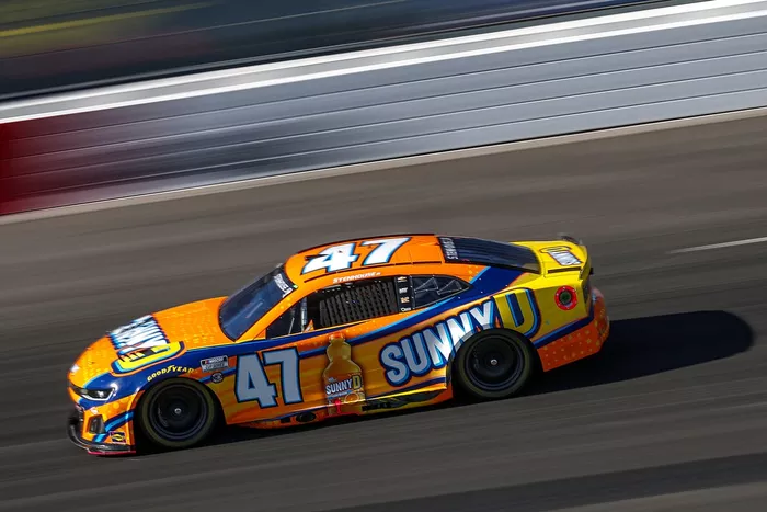 Ricky Stenhouse Jr., Hyak Motorsports Chevrolet