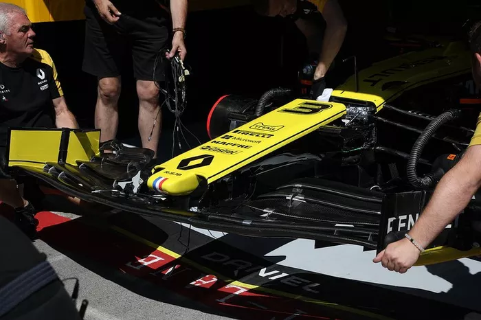 Alerón delantero del Renault R.S. 19