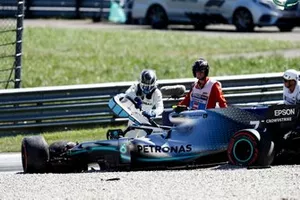 Valtteri Bottas, Mercedes AMG W10 na crash