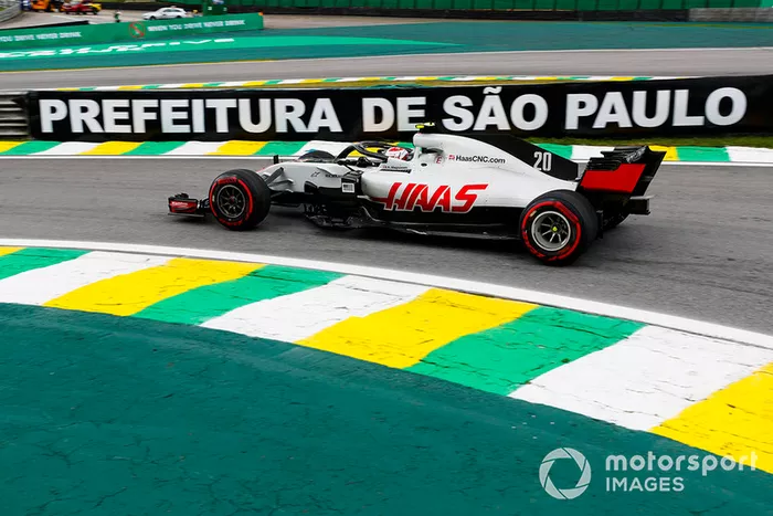 9º Haas con Kevin Magnussen: 2,61 segundos