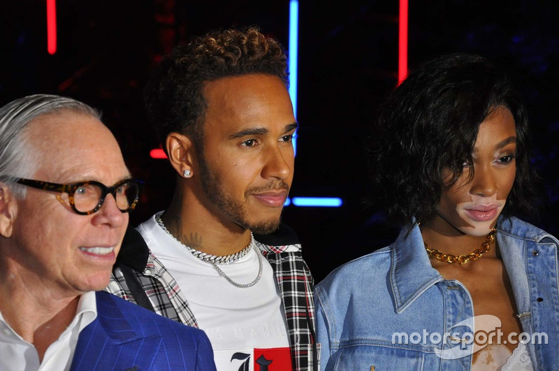 「TOMMY HILFIGER PRESENTS TOKYO ICONS」