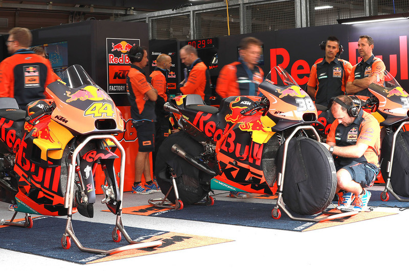 Red Bull KTM Factory Racing, box