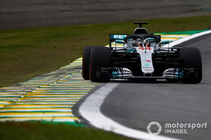 1: Lewis Hamilton, Mercedes AMG F1 W09, 1'07.281