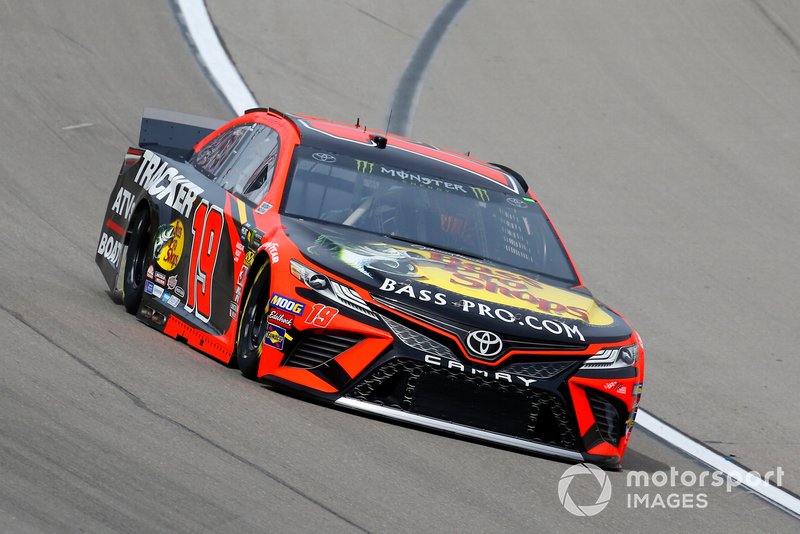 Martin Truex Jr., Joe Gibbs Racing, Toyota Camry Bass Pro Shops