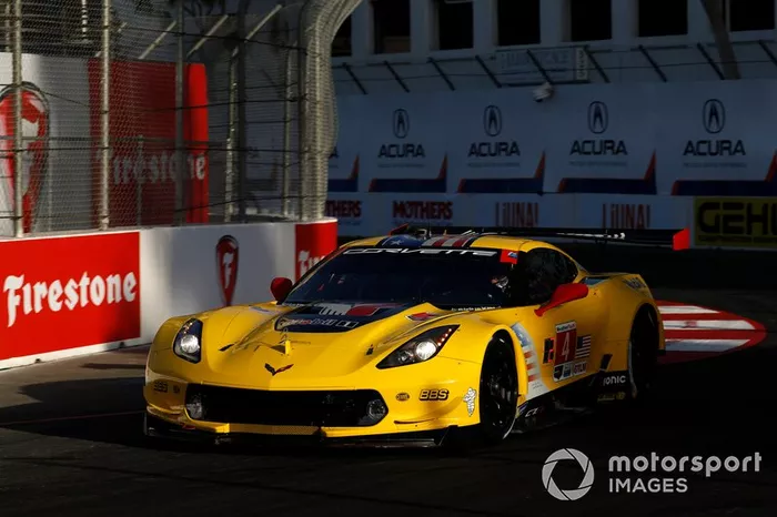 #4 Corvette Racing Corvette C7.R, GTLM: Oliver Gavin, Tommy Milner