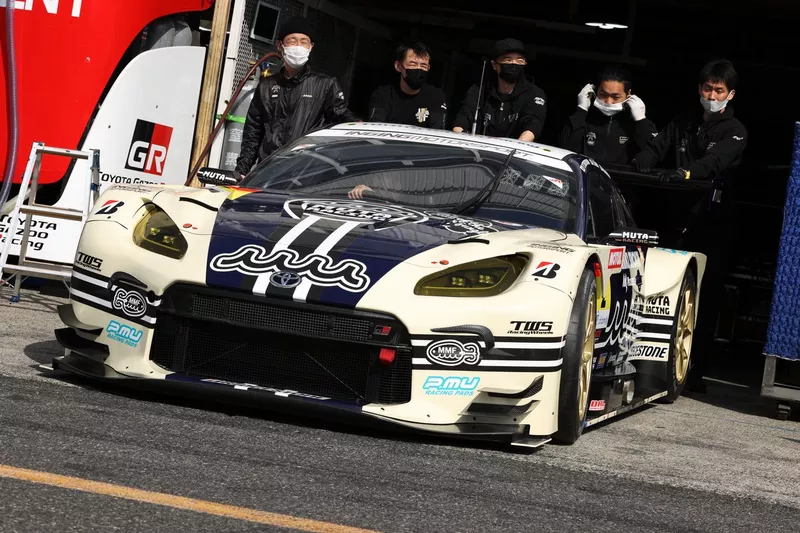 #2 muta Racing GR86 GT