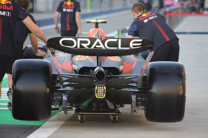 Red Bull Racing RB19 detalles técnicos