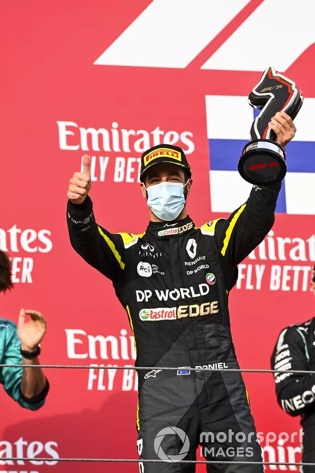 Podio: tercer lugar Daniel Ricciardo, Renault F1