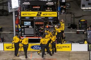 Team Penske crew