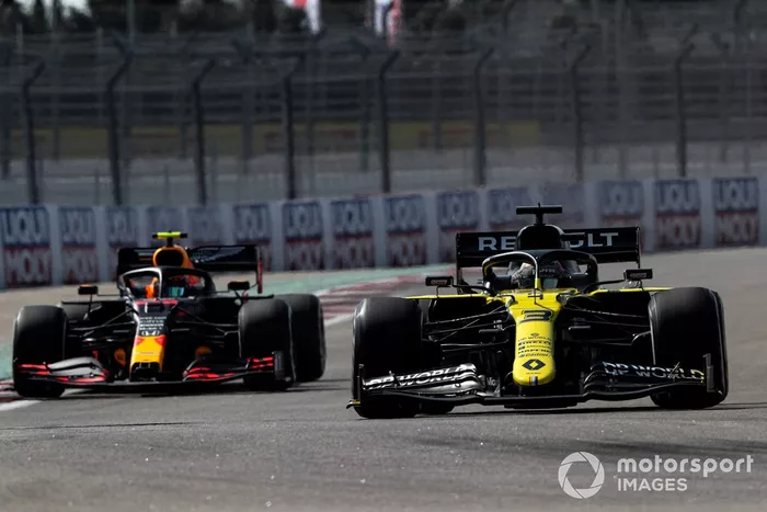 Daniel Ricciardo, Renault F1 Team R.S.20, Alex Albon, Red Bull Racing RB16