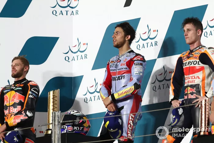 Podio: Ganador de la carrera Enea Bastianini, Gresini Racing, segundo lugar Brad Binder, Red Bull KTM Factory Racing, tercer lugar Pol Espargaró, Repsol Honda Team 