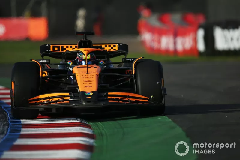 Oscar Piastri, McLaren MCL38 