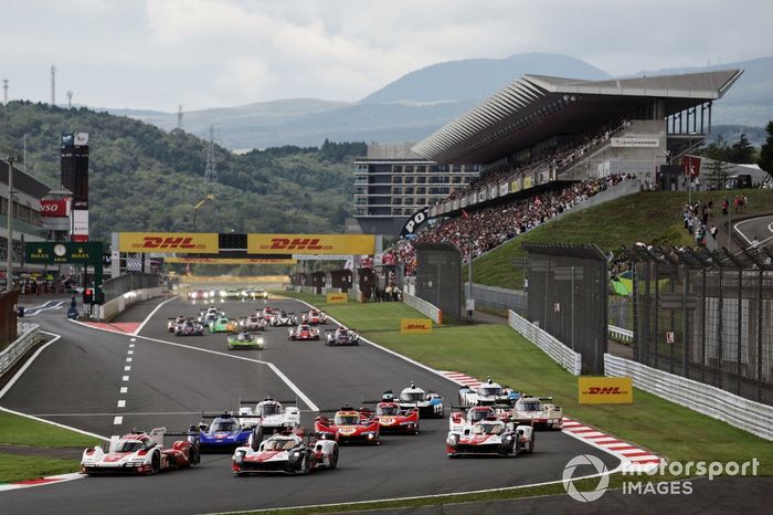 Salida, #7 Toyota Gazoo Racing Toyota GR010 - Hybrid: Mike Conway, Kamui Kobayashi, Jose Maria Lopez, #6 Porsche Penske Motorsport Porsche 963: Kevin Estre, André Lotterer, Laurens Vanthoor, #7 Toyota Gazoo Racing Toyota GR010 - Hybrid: Mike Conway, Kamui