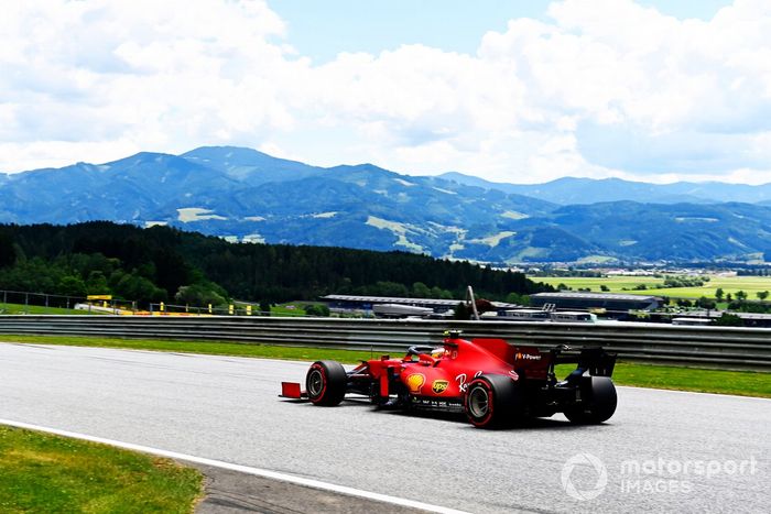 Carlos Sainz Jr., Ferrari SF21