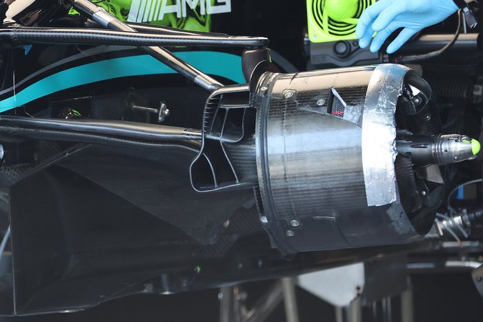 Detalle del conducto de freno del Mercedes W12
