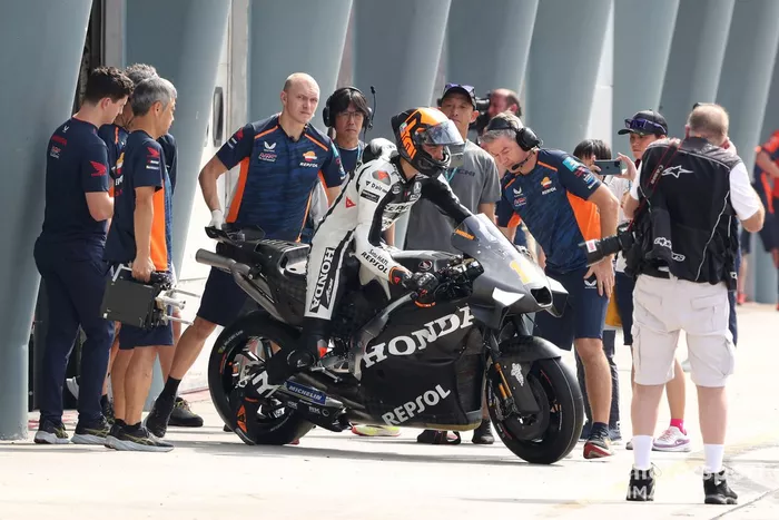 Luca Marini, Equipo Repsol Honda