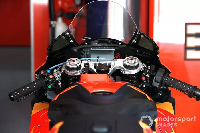 Detalle de la moto de Brad Binder, Red Bull KTM Factory Racing