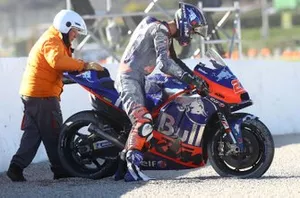 Iker Lecuona, Red Bull KTM Tech 3 after crash