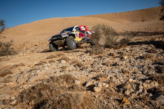 #201 Toyota Gazoo Racing Toyota: Nasser Al-Attiyah, Matthieu Baumel