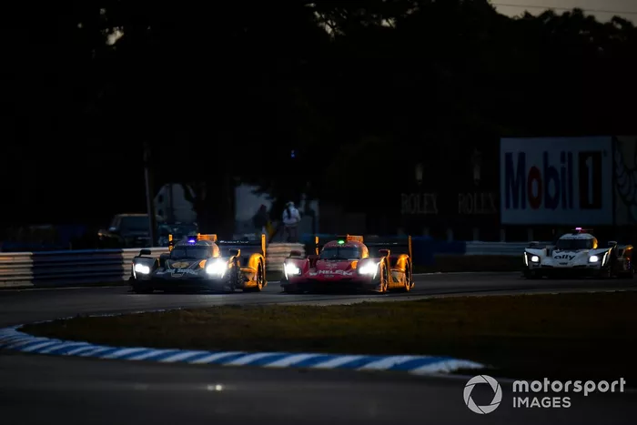 #31 Action Express Racing Cadillac DPi: Felipe Nasr, Pipo Derani, Mike Conway, #5 JDC/Miller MotorSports Cadillac DPi: Tristan Vautier, Sebastien Bourdais, Loic Duval