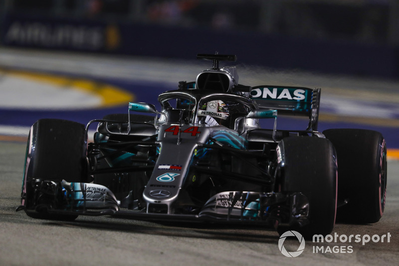 1: Льюіс Хемілтон, Mercedes AMG F1 W09 EQ Power+, 1'36.015