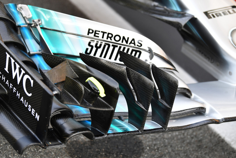Mercedes AMG F1 W09 voorvleugel detail