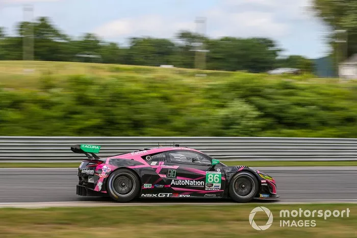 #86 Meyer Shank Racing w/ Curb-Agajanian Acura NSX GT3, GTD: Mario Farnbacher, Trent Hindman