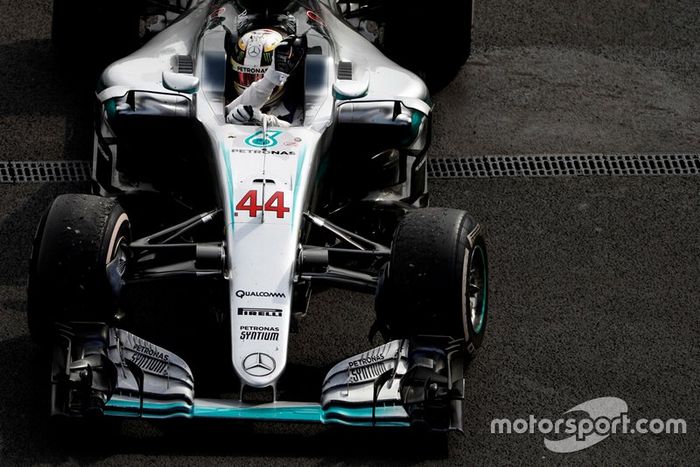 Ganador de la carrera Lewis Hamilton, Mercedes AMG