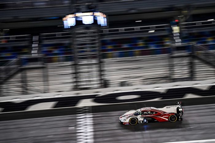 #6 Porsche Penske Motorsport Porsche 963: Laurens Vanthoor, Kevin Estre, Matt Campbell