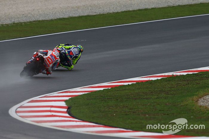 Valentino Rossi, Yamaha Factory Racing, Andrea Dovizioso, Ducati Team