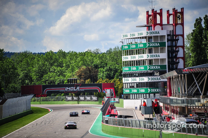 #77 Proton Competition, Porsche 911 RSR 991: Marc Hedlund, Marco Seefried, Wolf Henzler