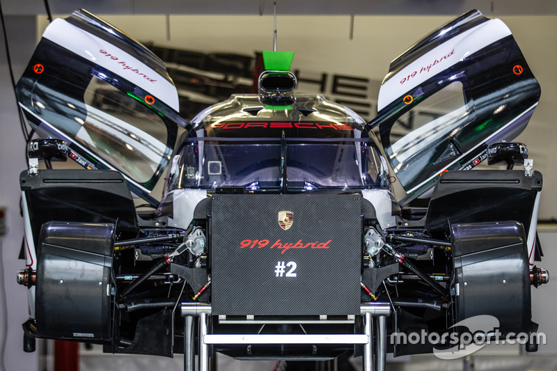 #2 Porsche Team