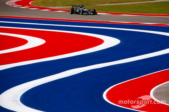 Lewis Hamilton, Mercedes AMG F1 W07 Hybrid