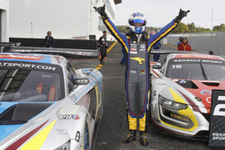Le vainqueur #9 Team Marc VDS Renault RS01: Fabian Schiller