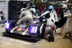 #2 Porsche Team Porsche 919 Hybrid: Ромен Дюма, Ніл Яні, Марк ЛІб