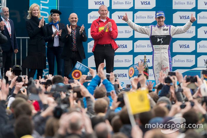 Podio: segundo lugar Jean-Eric Vergne, DS Virgin Racing