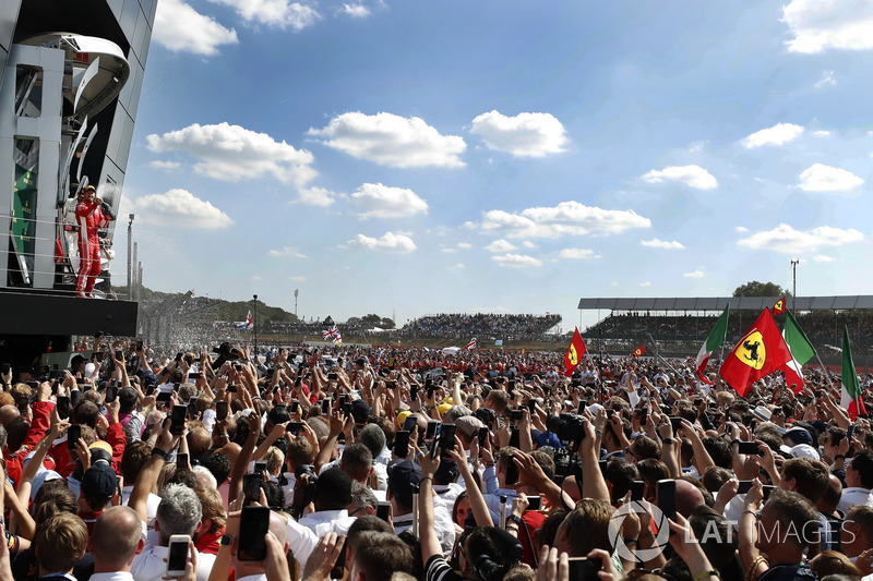 Sebastian Vettel, Ferrari sur le podium