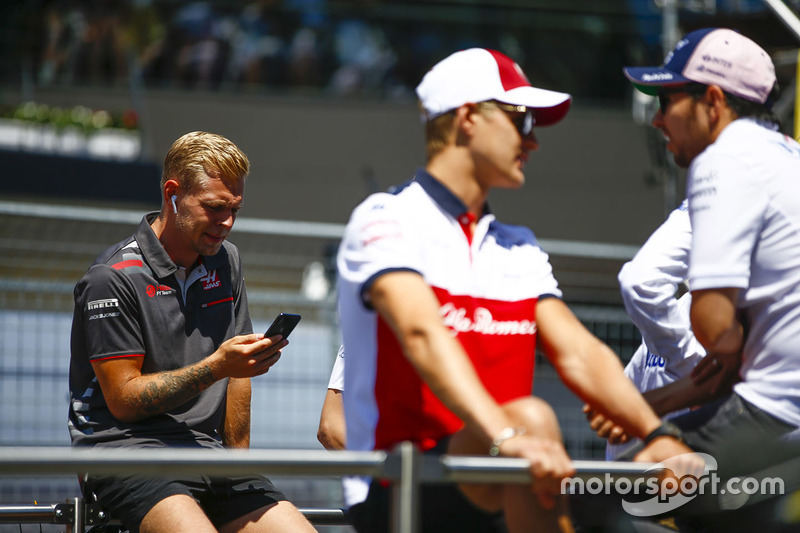 Marcus Ericsson, Sauber, in the drivers parade