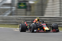 Даніель Ріккардо, Red Bull Racing RB14, іскрить
