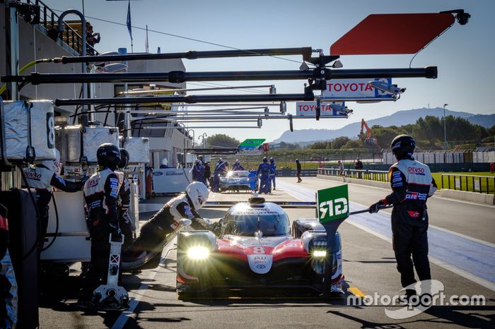 #8 Toyota Gazoo Racing Toyota TS050: Sébastien Buemi, Mike Conway
