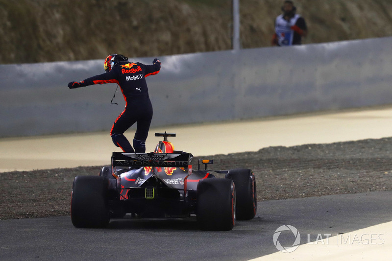 Daniel Ricciardo, Red Bull Racing RB14 Tag Heuer, gagal finis