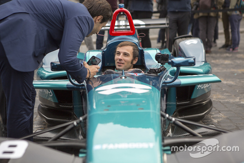 <img src="https://cdn-8.motorsport.com/static/img/cfp/0/0/0/100/108/s3/italy-2.jpg" alt="" width="20" height="12" /> #68 Luca Filippi, NIO Formula E Team