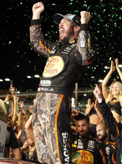 2017 champion Martin Truex Jr., Furniture Row Racing Toyota