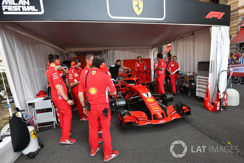 Ferrari box