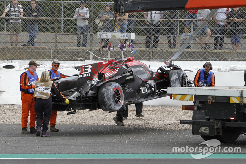 Разбитый автомобиль Rebellion R13 (№1) Бруно Сенны, Андре Лоттерера и Нила Джани, Rebellion Racing