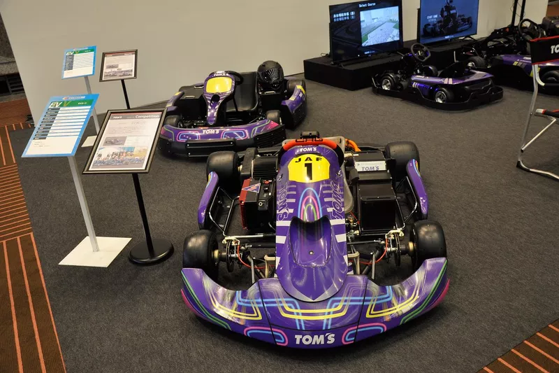 TOMʼS EVK22