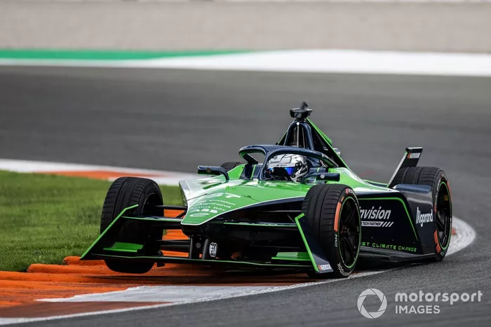 Nick Cassidy, Envision Racing