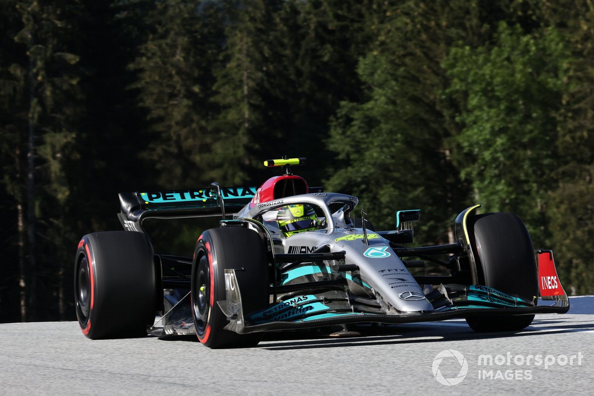 Lewis Hamilton, Mercedes W13 